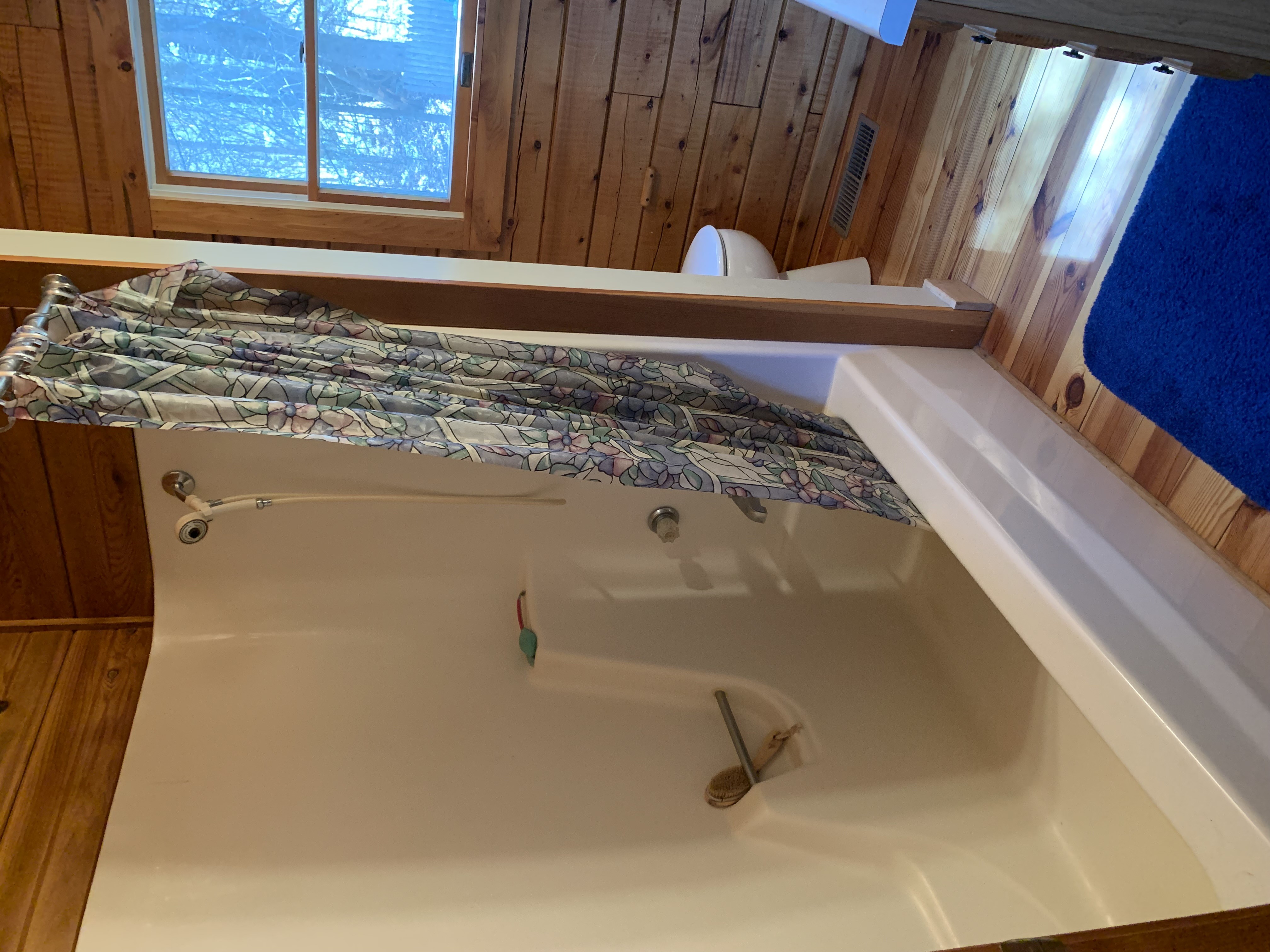 A tub and shower are available.